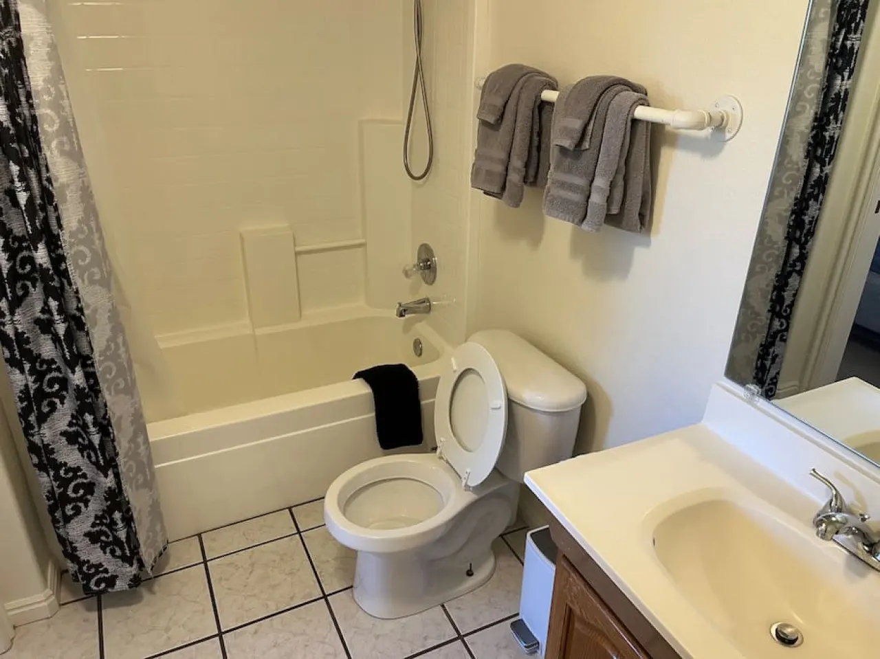 4251 · The Great Escape - 2 bedroom 2 bath — photo 5