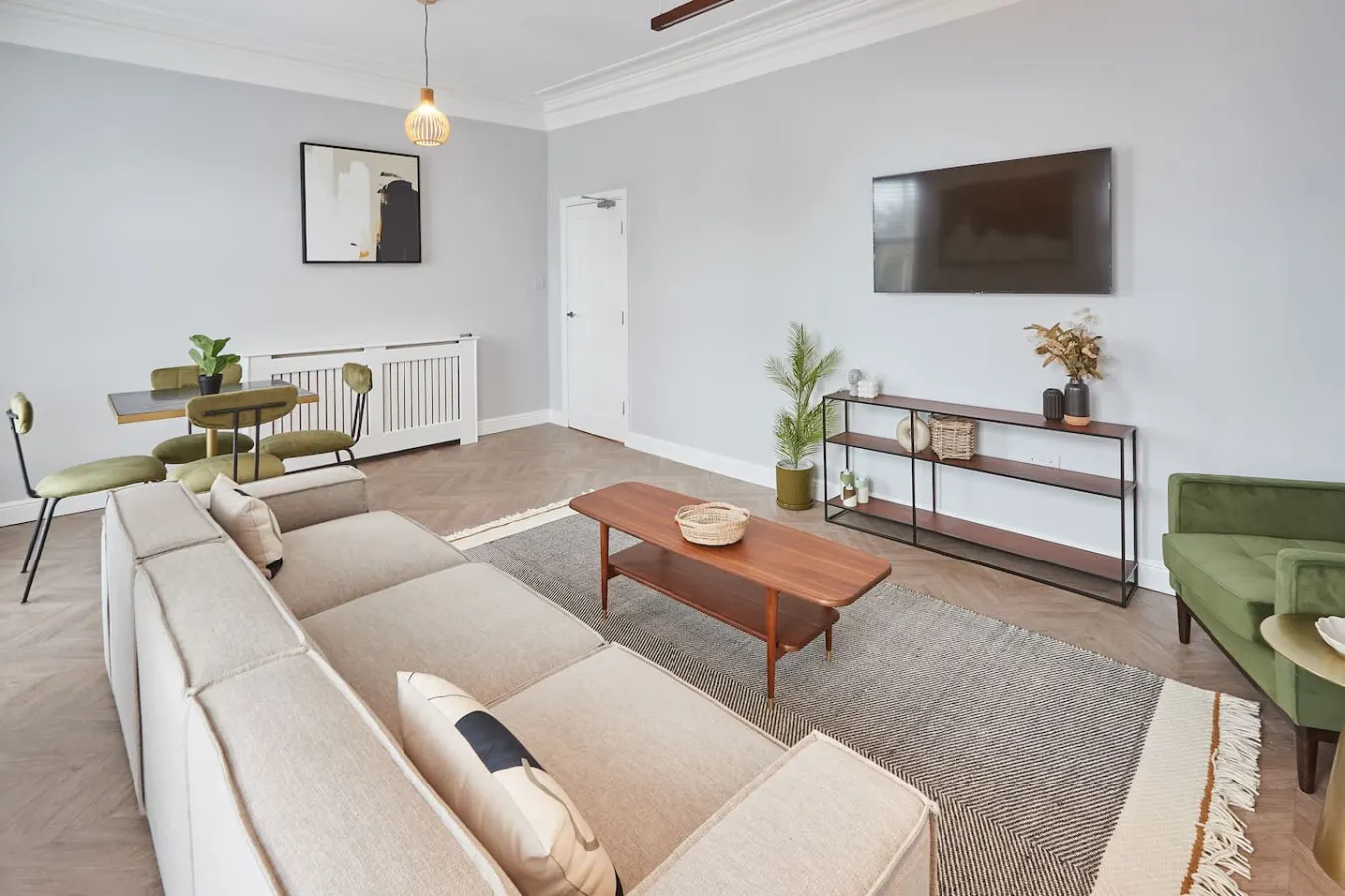 Cosy Coastal Apartment 1 10
