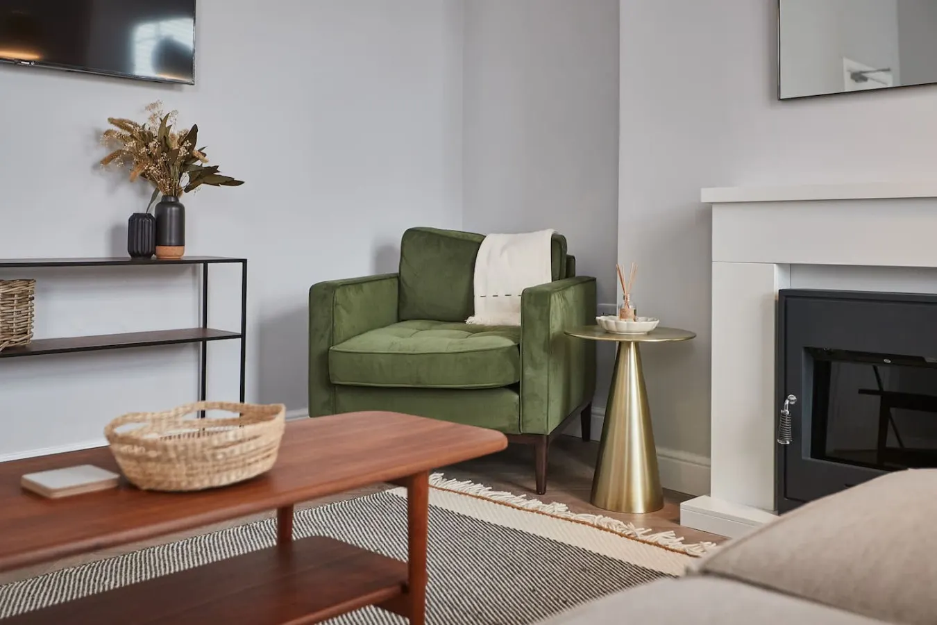 Cosy Coastal Apartment 1 8