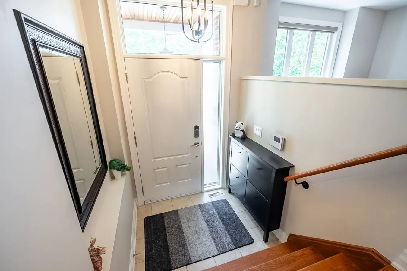 Beautiful Family-Friendly 3BR House W/ Parking 11