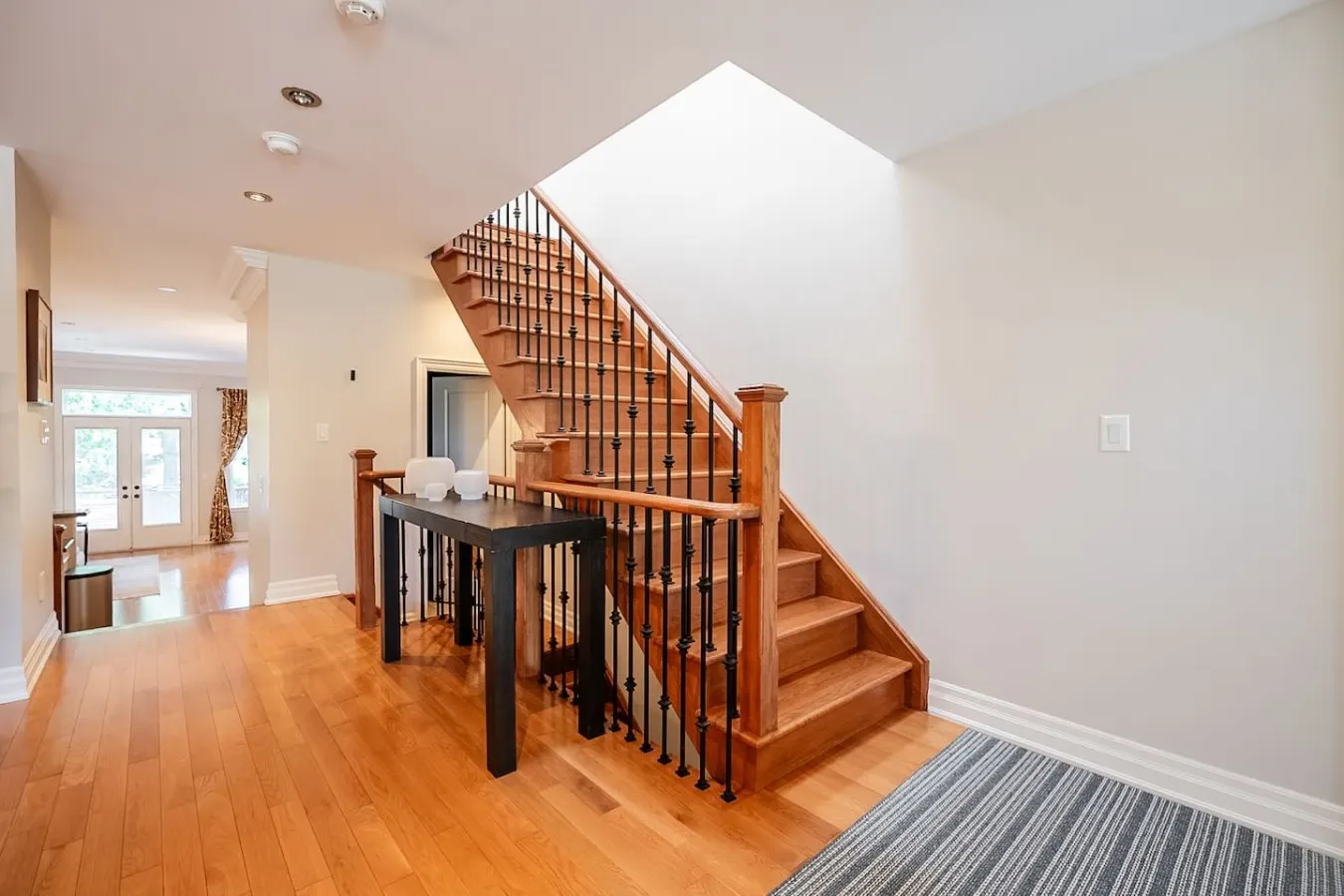 Beautiful Family-Friendly 3BR House W/ Parking 13