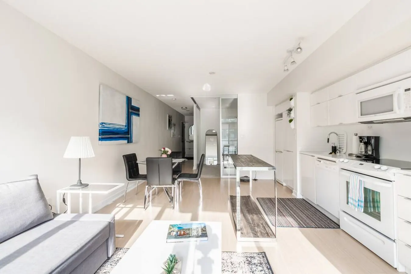 Bright Modern 1BR Walk Everywhere Sleeps 4 11