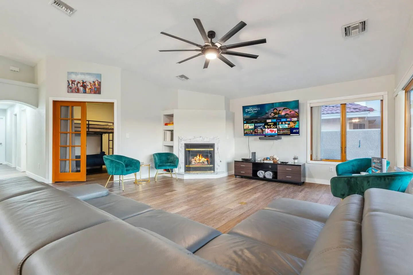 Epic Mid-Century Sleeps 12 Pool Views 9