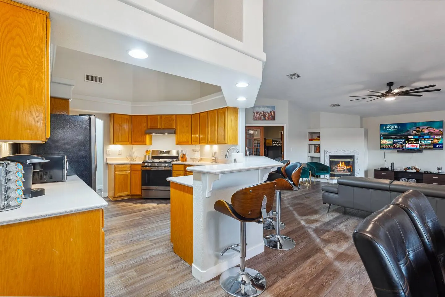 Epic Mid-Century Sleeps 12 Pool Views 14