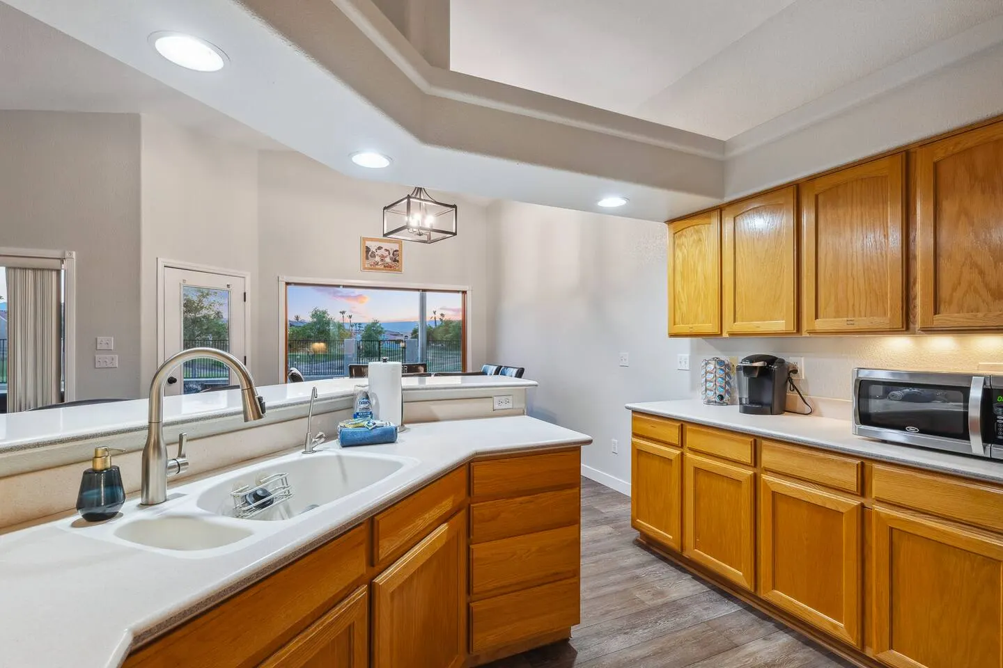 Epic Mid-Century Sleeps 12 Pool Views 15
