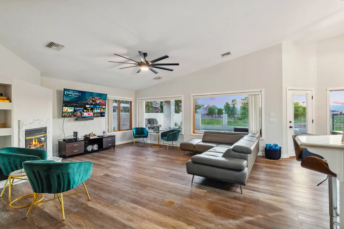 Epic Mid-Century | Sleeps 12 | Pool | Views — photo 3