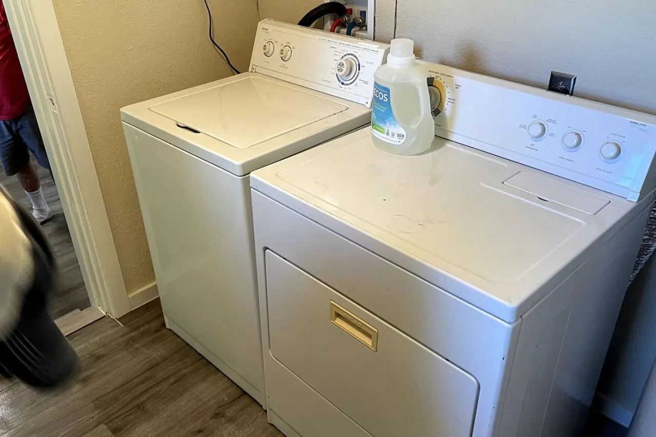Cute 1 bedroom Farmhouse in Springfield, Oregon 15