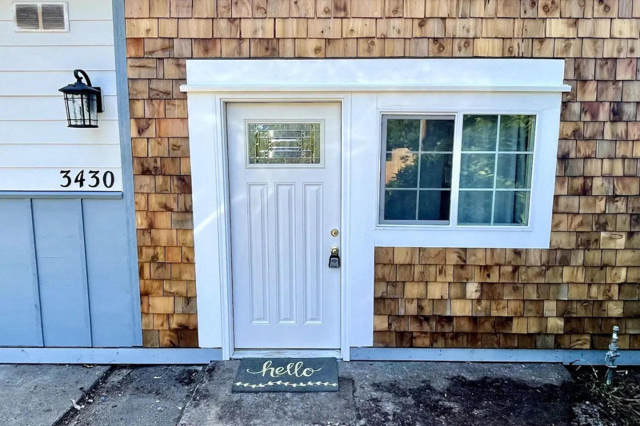 Cute 1 bedroom Farmhouse in Springfield, Oregon 17