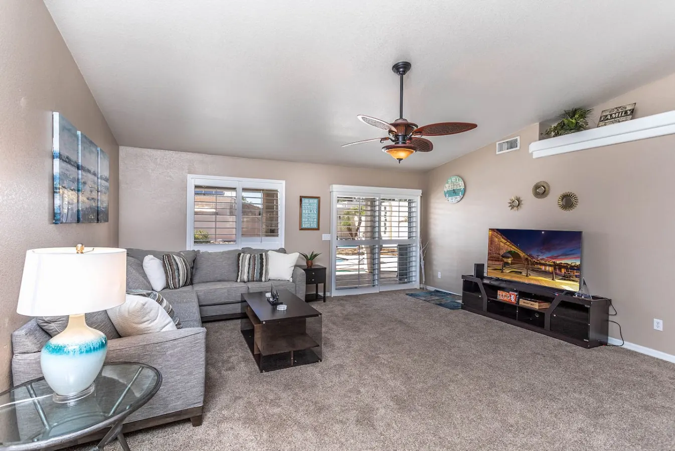 Havasu Tropics - Pool, Spa, Game Room, Sleeps14 — photo 2