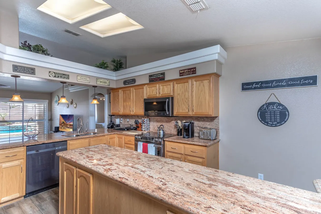 Havasu Tropics - Pool, Spa, Game Room, Sleeps14 12