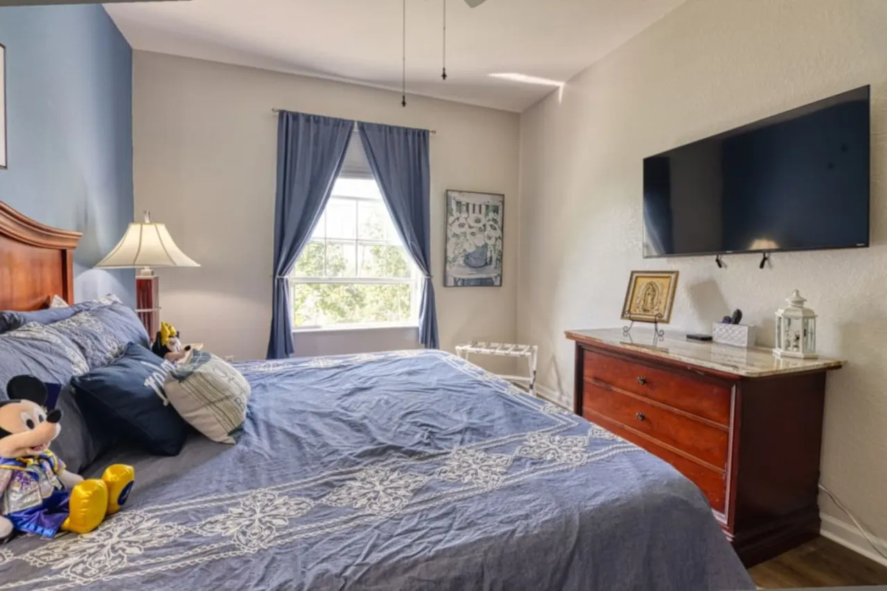 Stylish & Family-Friendly 3-Bedroom Condo Near Disney with Resort Amenities 18