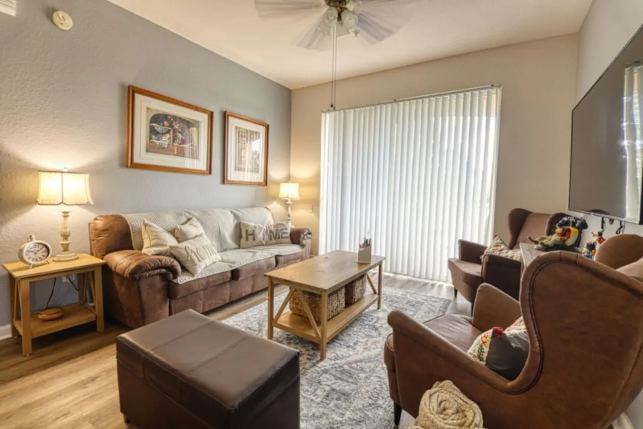 Stylish & Family-Friendly 3-Bedroom Condo Near Disney with Resort Amenities 8