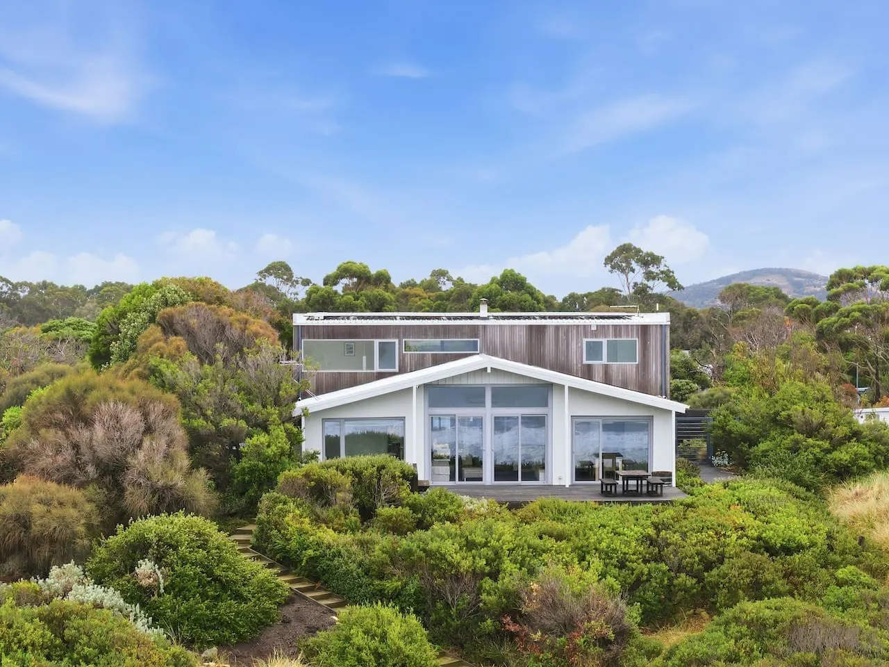 Beachfront Escape in Clifton 13