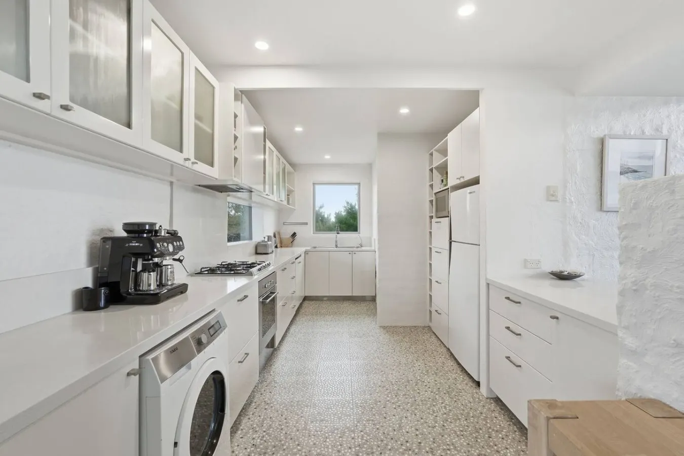 Beachfront Escape in Clifton 8