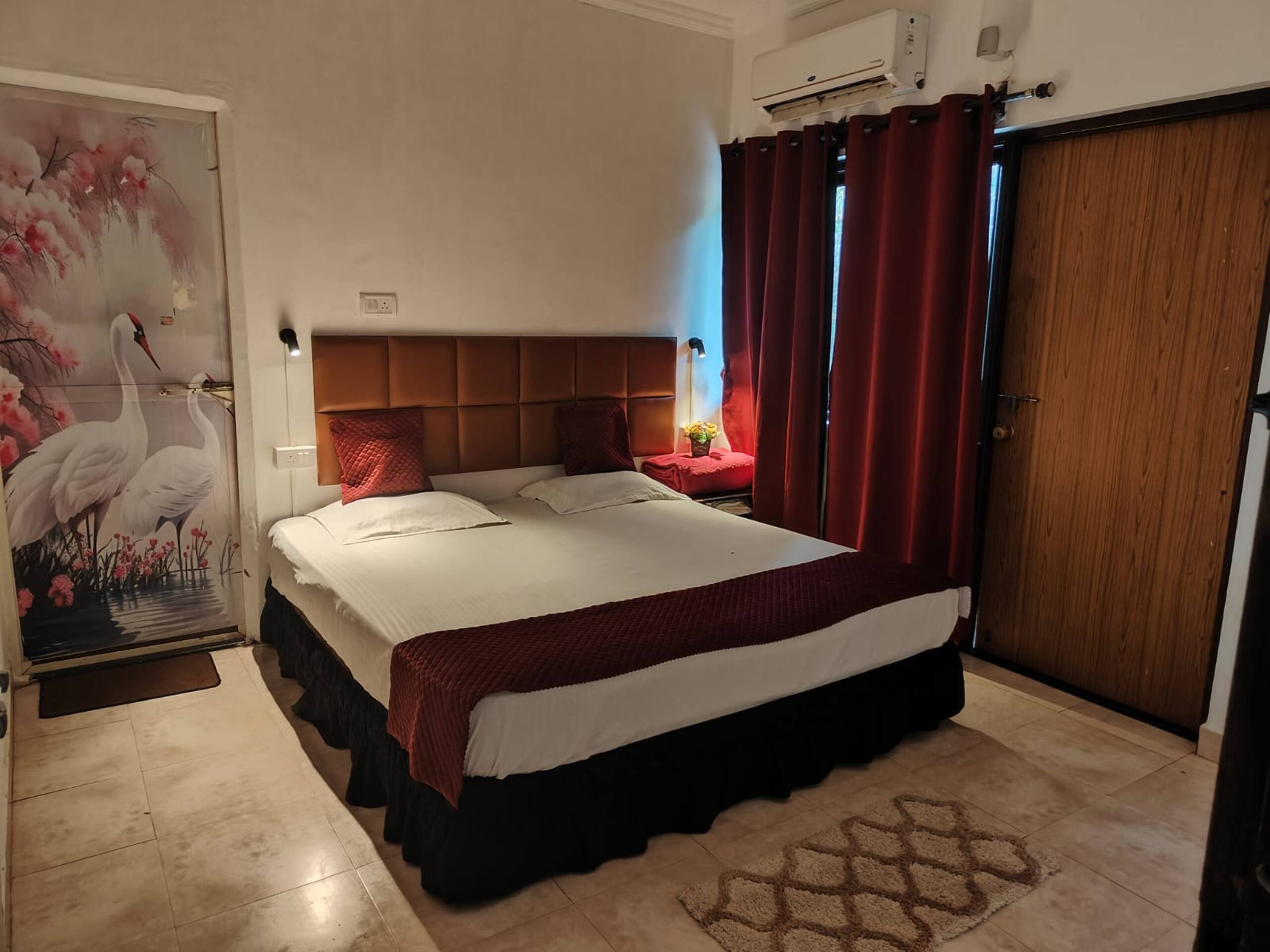 Nirvana Escapes-Arpora | Luxury 2 Bhk with Pool 14