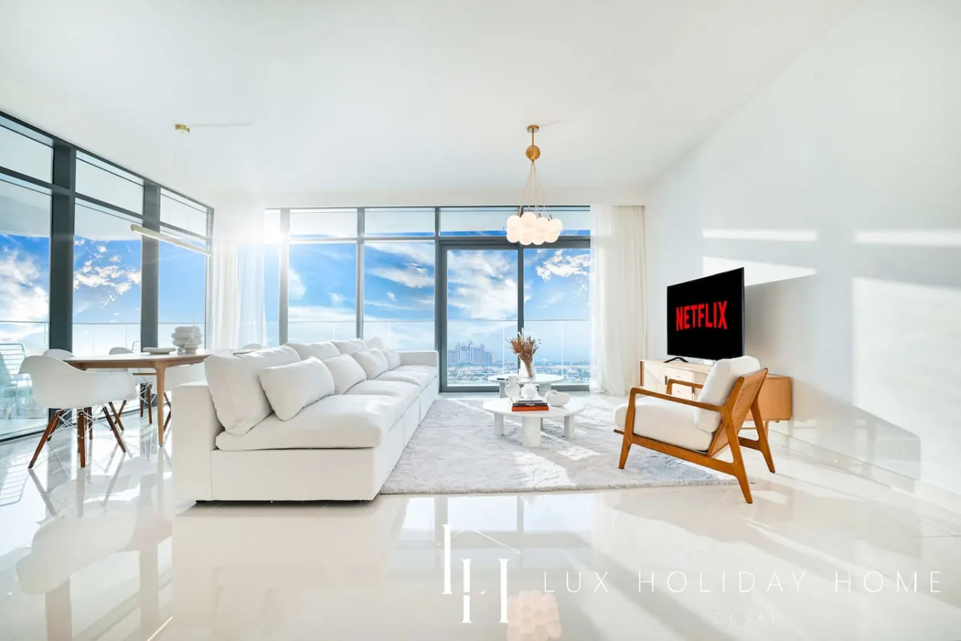 LUX The ULTRA Luxury Palm Dubai Eye View Suite 17