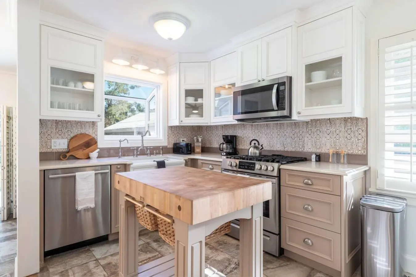 Yalecrest Neighborhood with Red Butte Creek - Close to the U, Downtown & Canyons 9