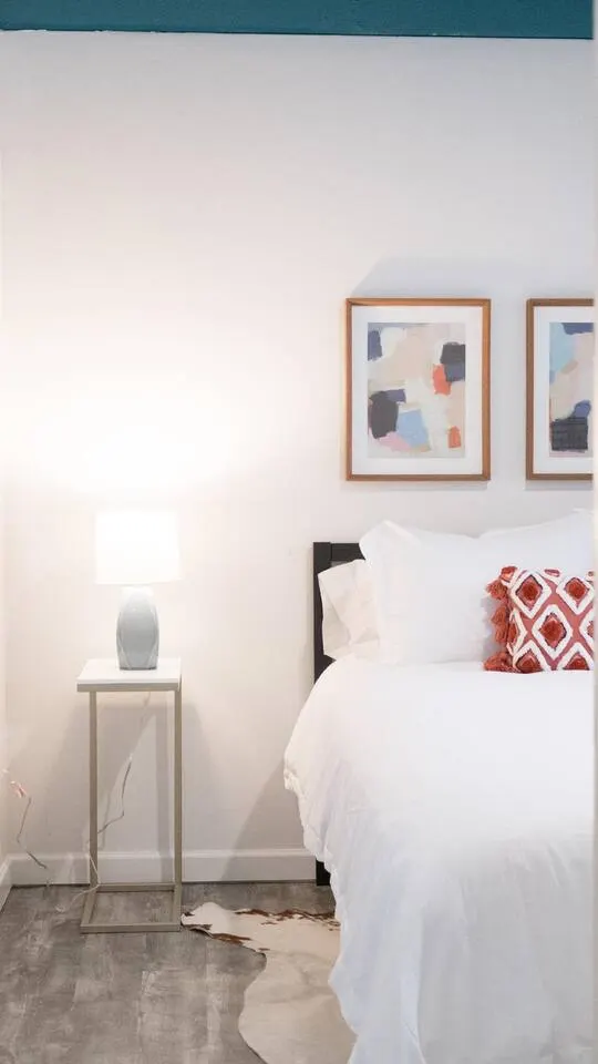 3 Bedroom Downtown Apartment with Bunk Beds 11