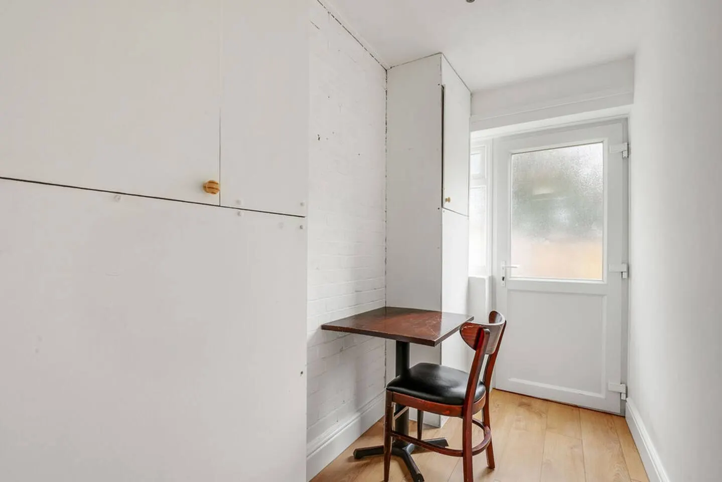 Spacious East London House With Parking 9