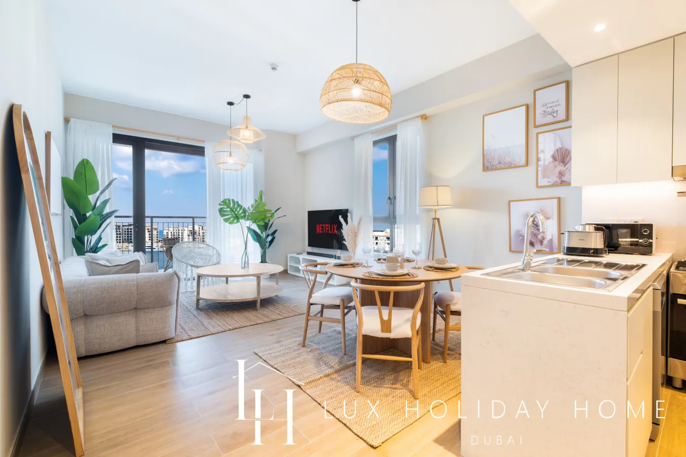 LUX | The La Mer Infinity View - Luxury Boho Suite 1 — photo 2