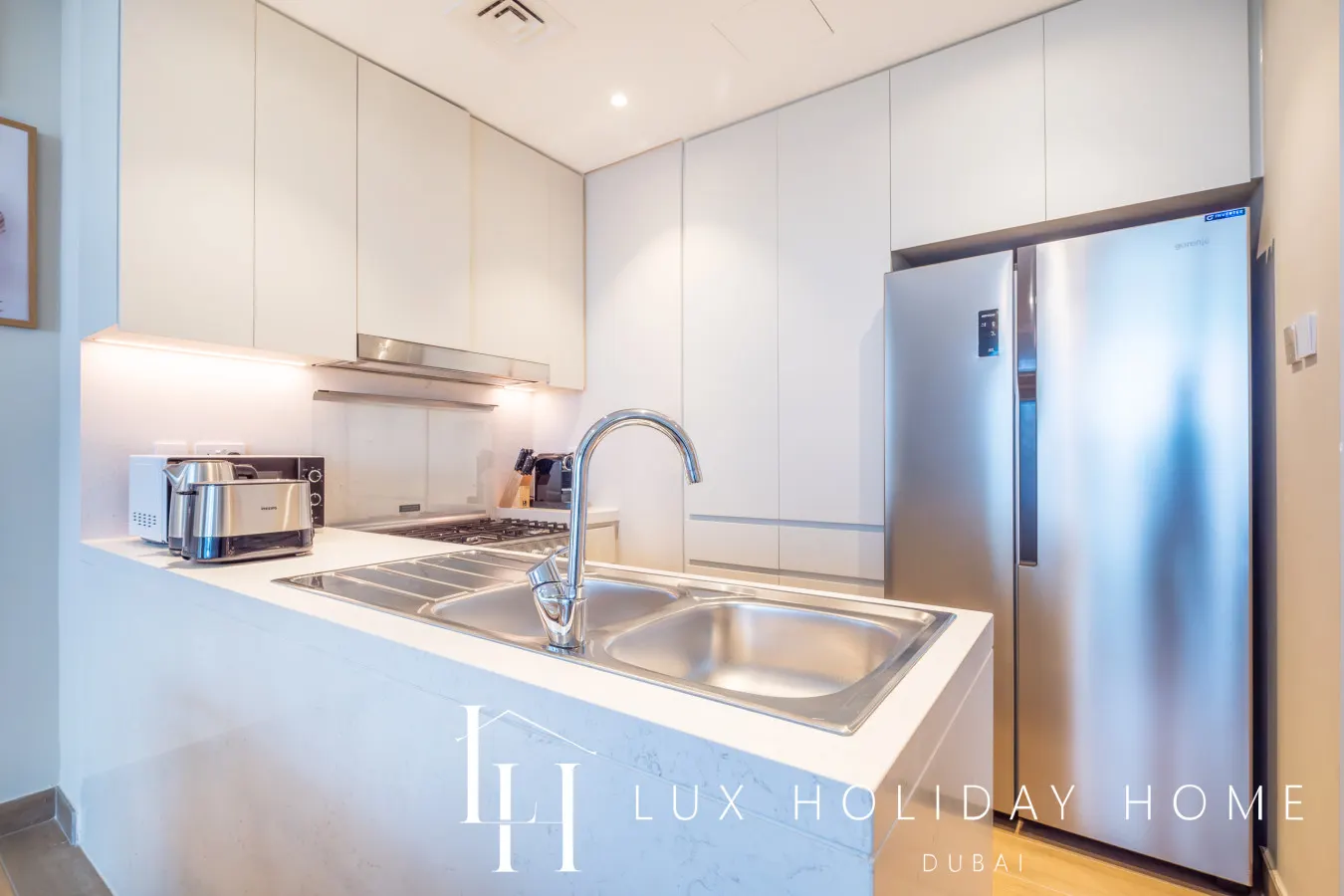 LUX The La Mer Infinity View - Luxury Boho Suite 1 11