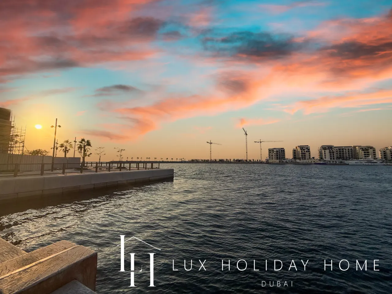 LUX The La Mer Infinity View - Luxury Boho Suite 1 13