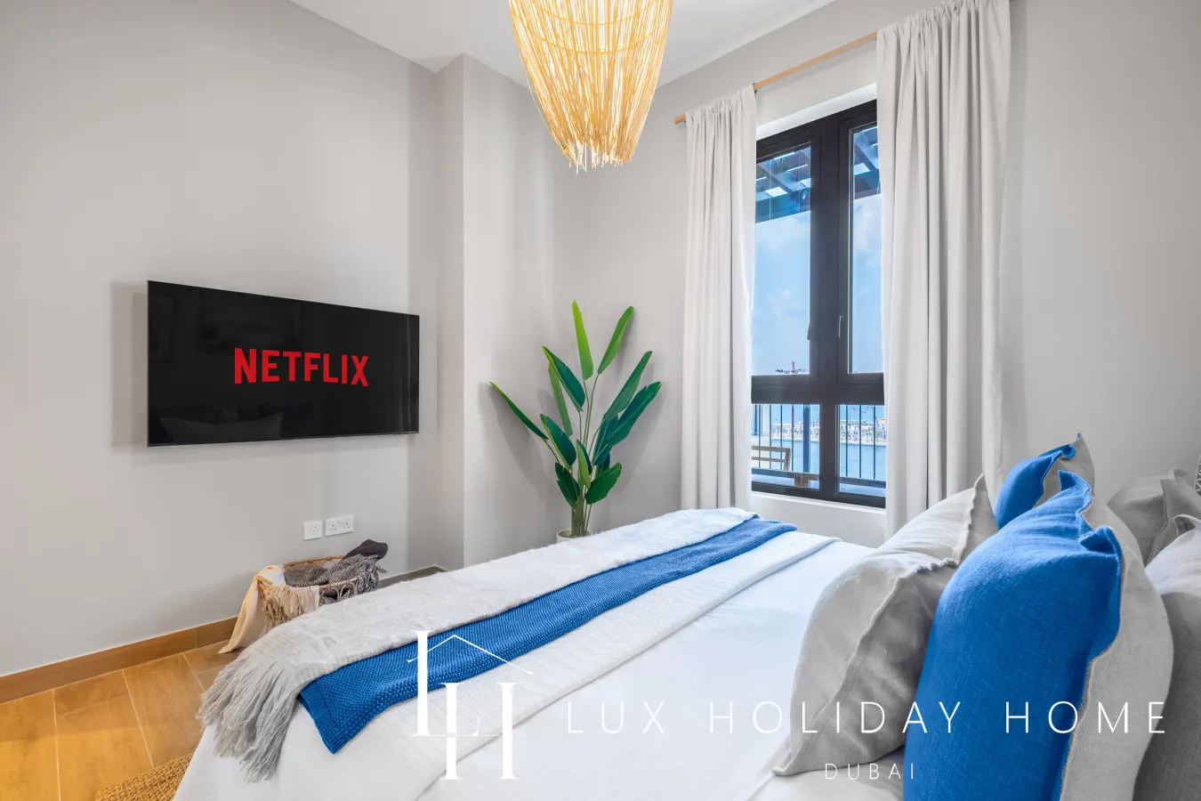 LUX The La Mer Infinity View - Luxury Boho Suite 1 17