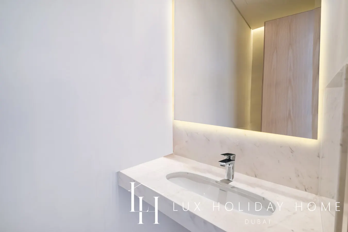 LUX The La Mer Infinity View - Luxury Boho Suite 1 20