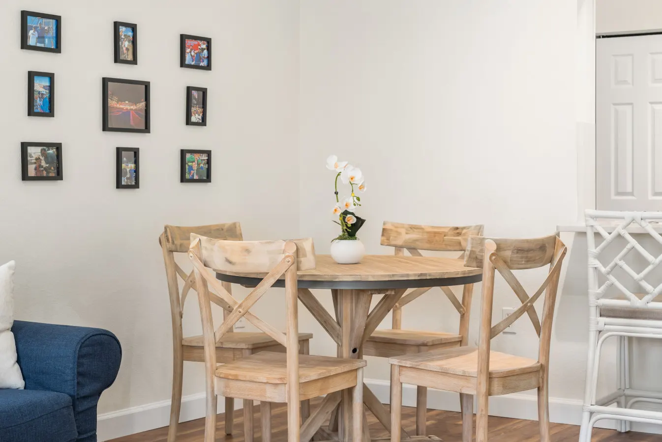 Haile Village 2BR Condo King Bed, Pool + Gym, Near UF 15