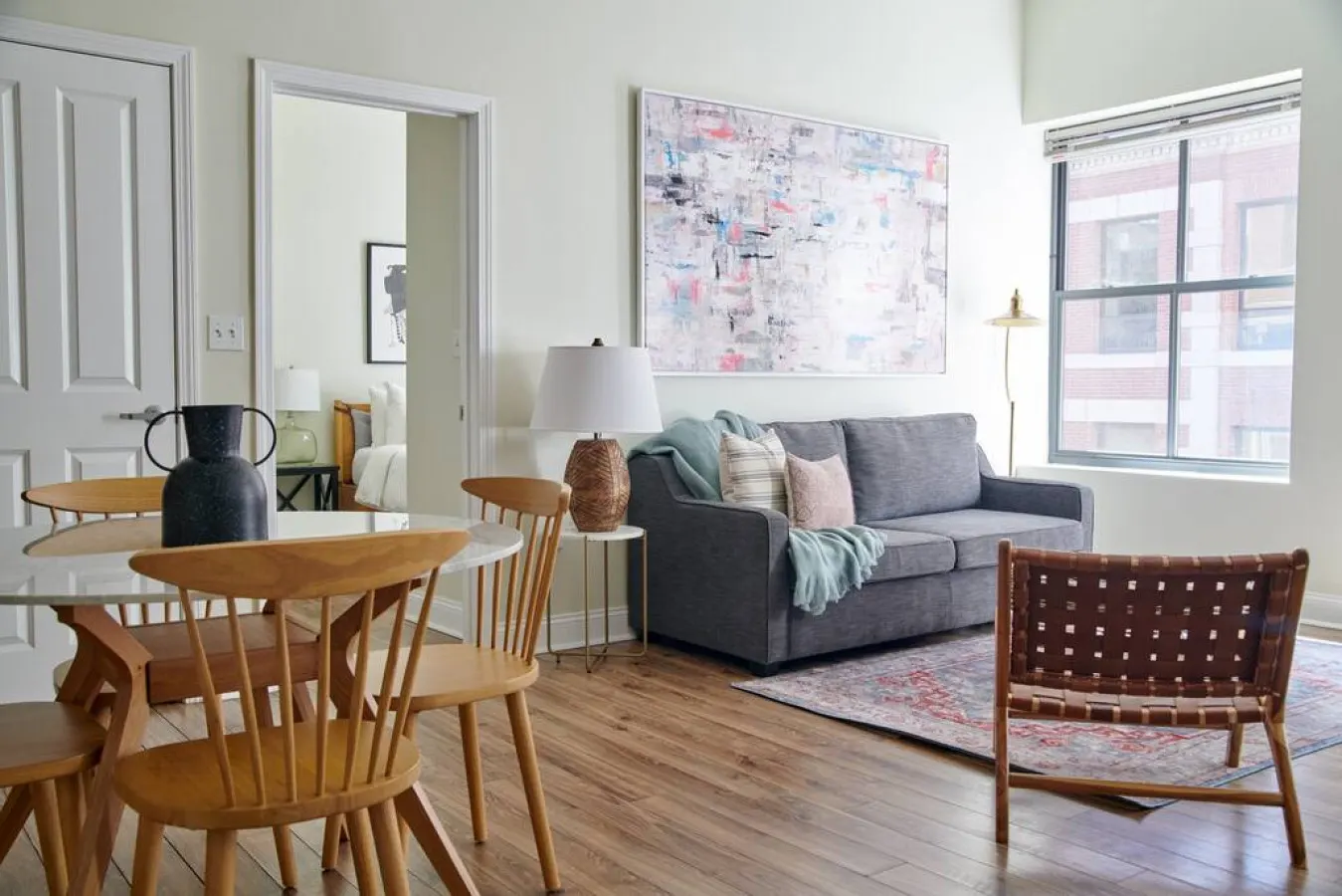 FIDI Boston Lovely 2BR | Close to the T! — photo 2