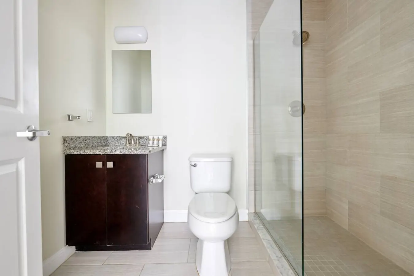FIDI Boston Lovely 2BR Close to the T! 10