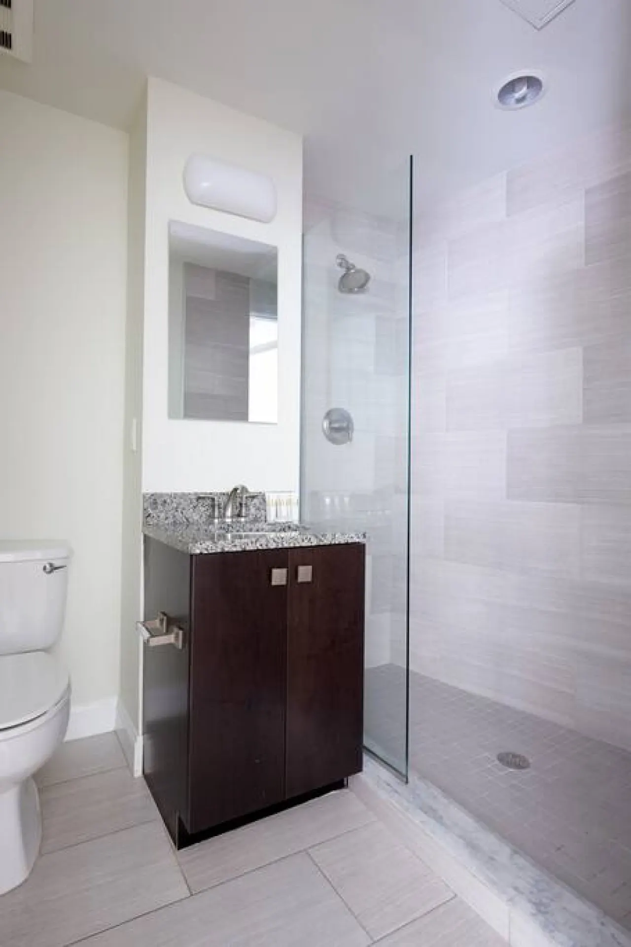 FIDI Boston Lovely 2BR Close to the T! 11