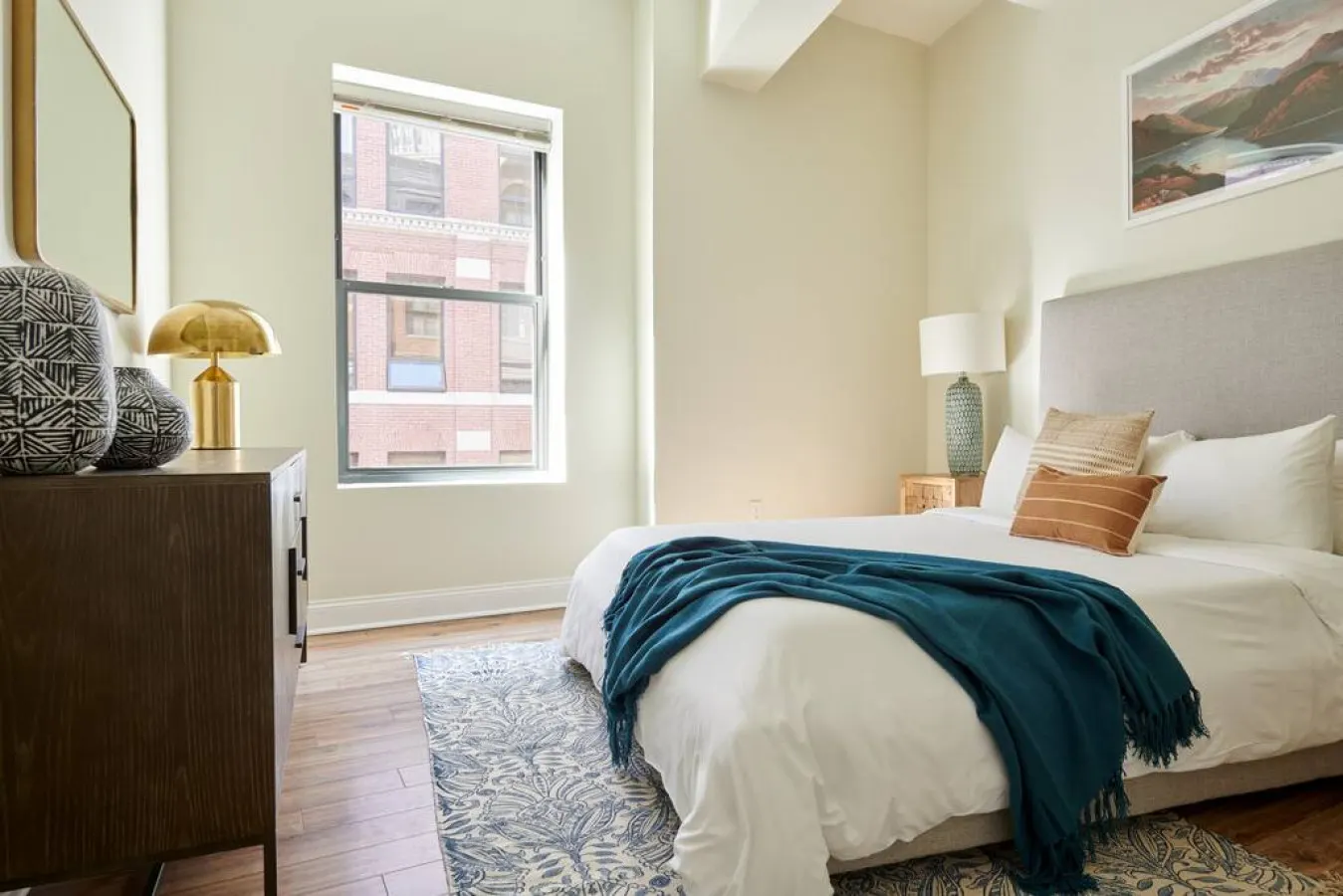 FIDI Boston Lovely 2BR | Close to the T! — photo 3