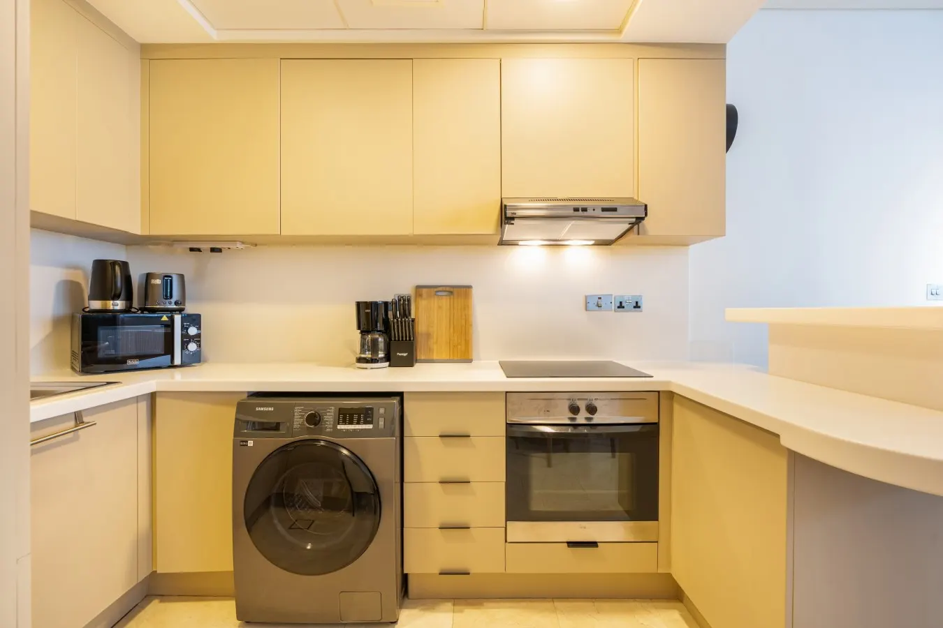 Spacious Modern Home in the heart of DIFC 10