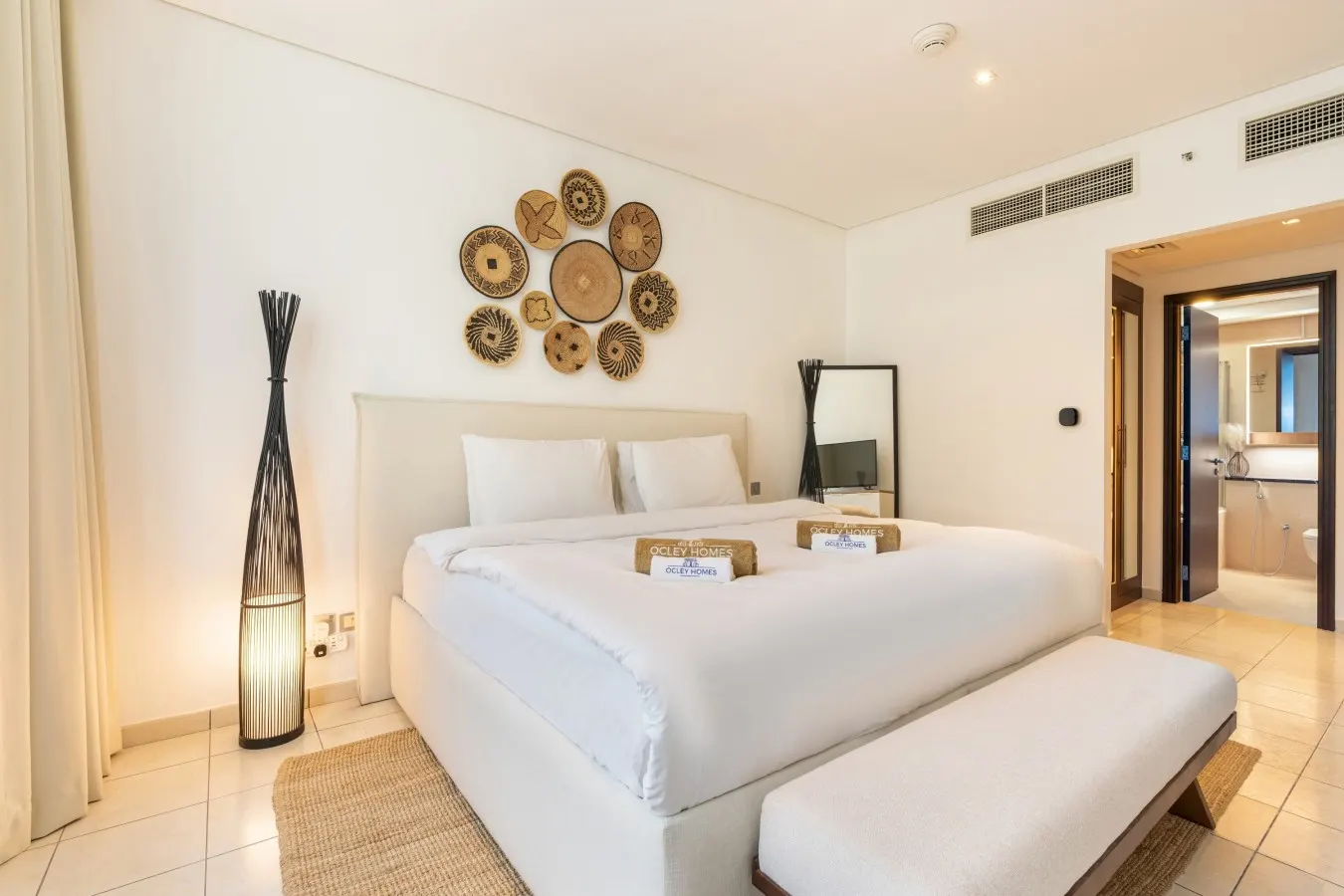 Spacious Modern Home in the heart of DIFC 13