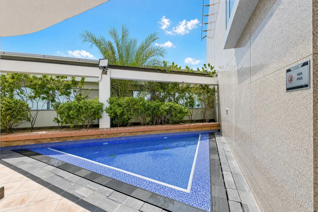 Spacious Modern Home in the heart of DIFC 18