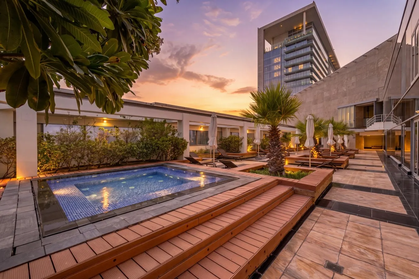 Spacious Modern Home in the heart of DIFC 19