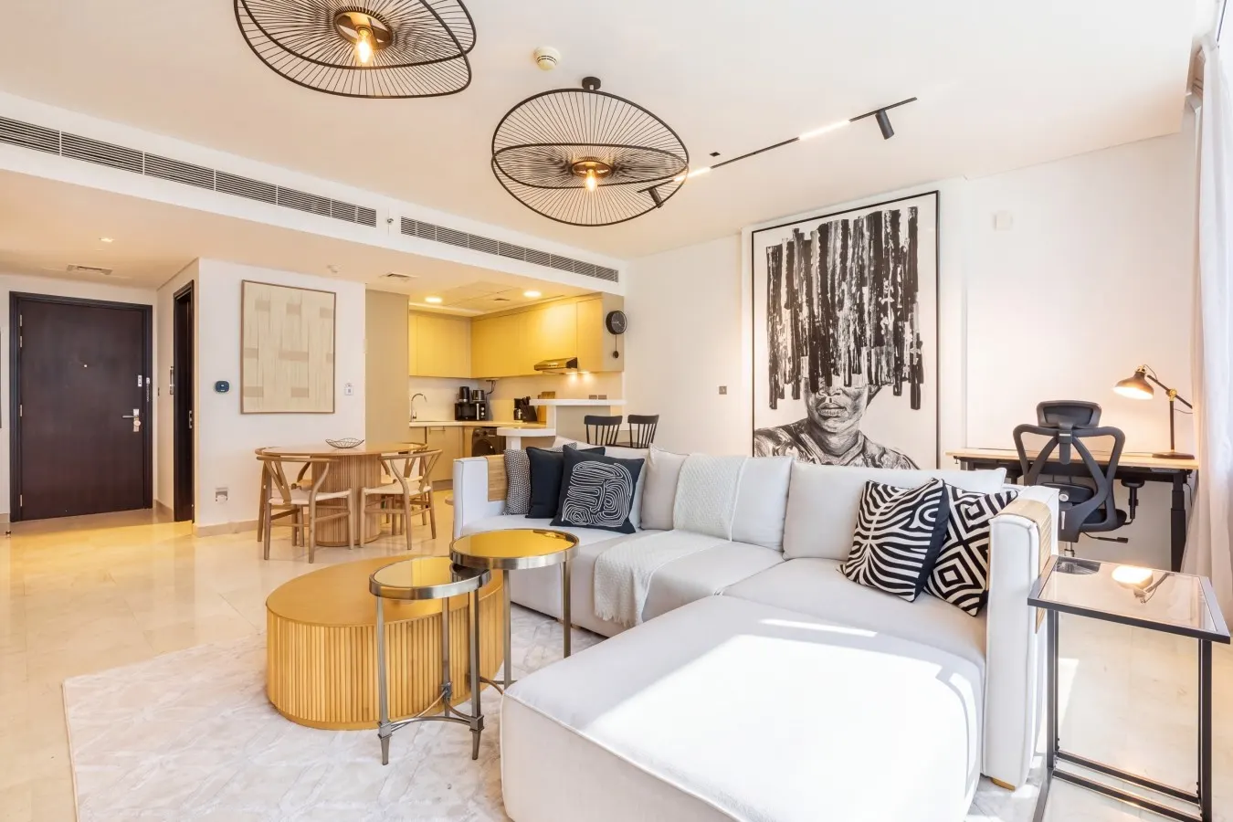 Spacious Modern Home in the heart of DIFC 8