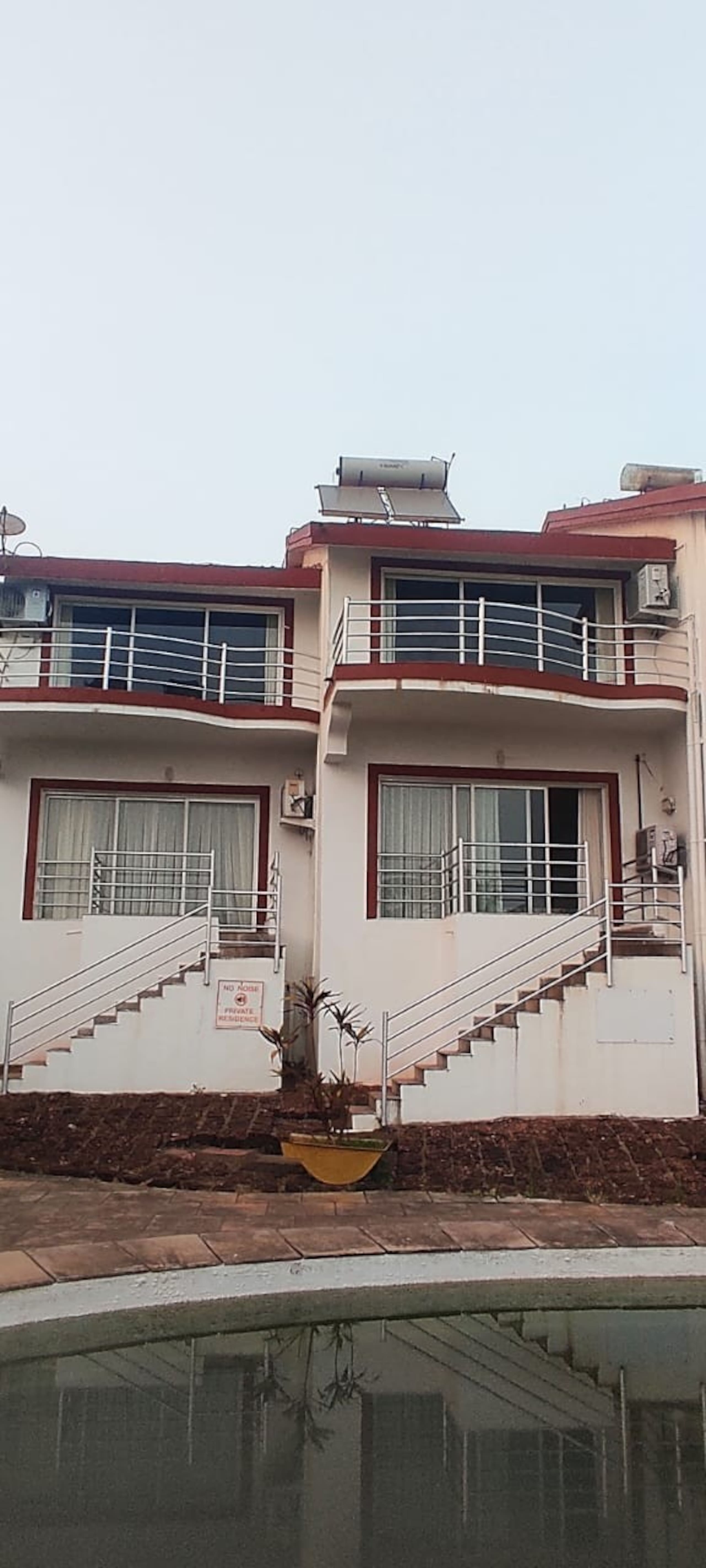 Beach View Luxury 2 BHK near Candolim with Pool -2 6