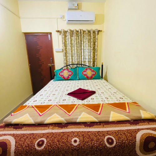 Gurukrupa guest house R2 9
