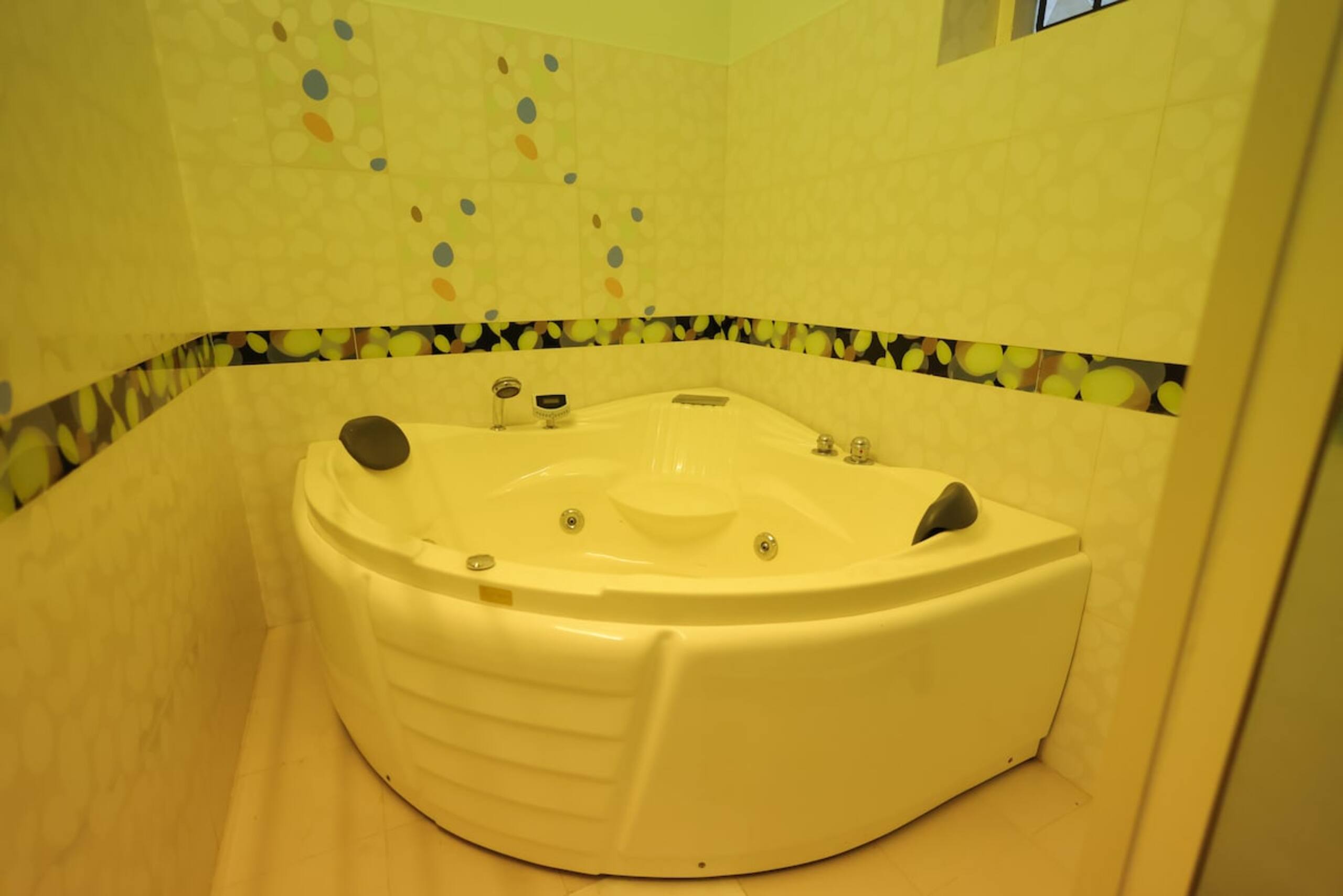 happifistays pool villa 37