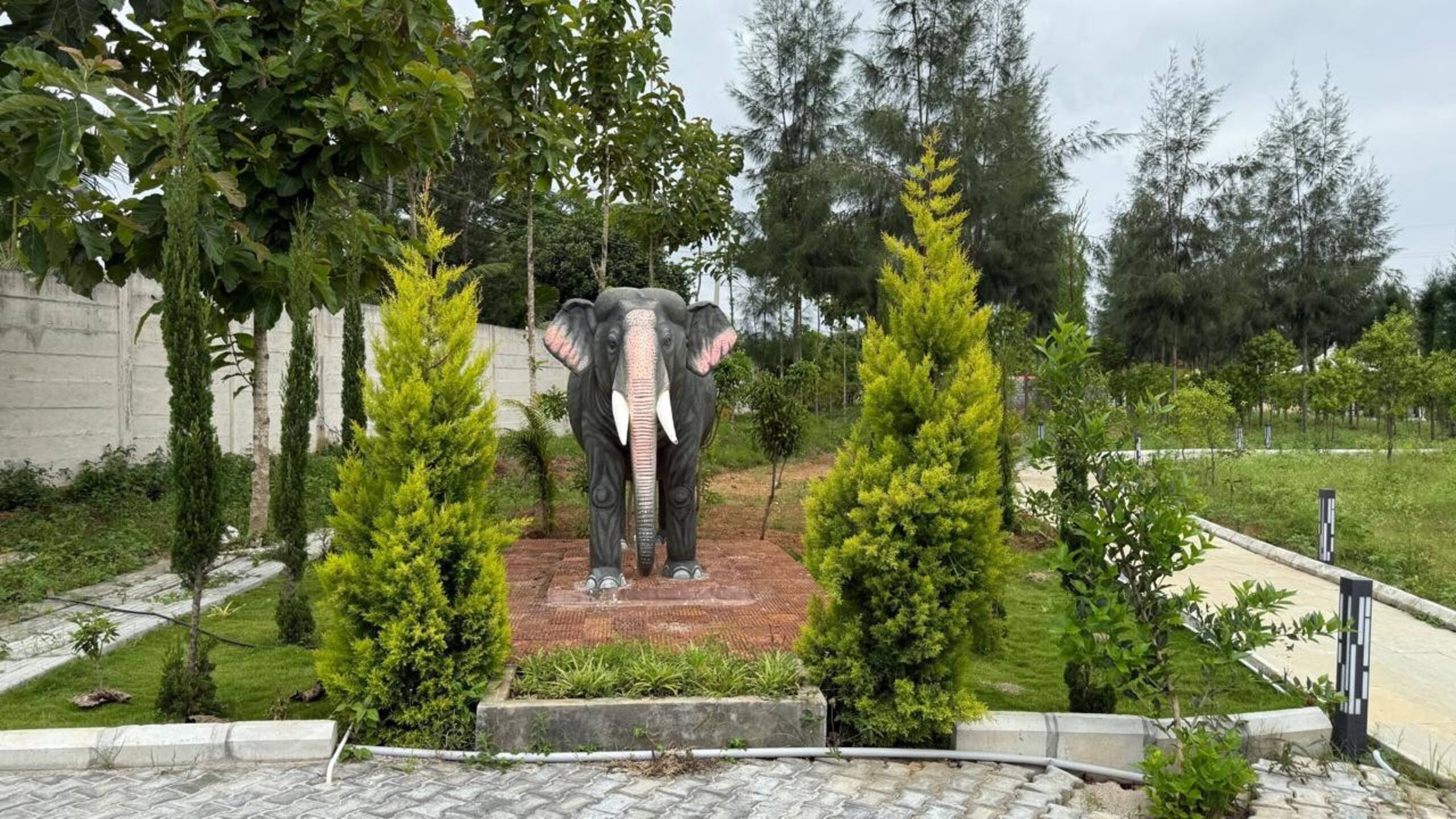 Encanto Village Resort Lake side, Mysore 10