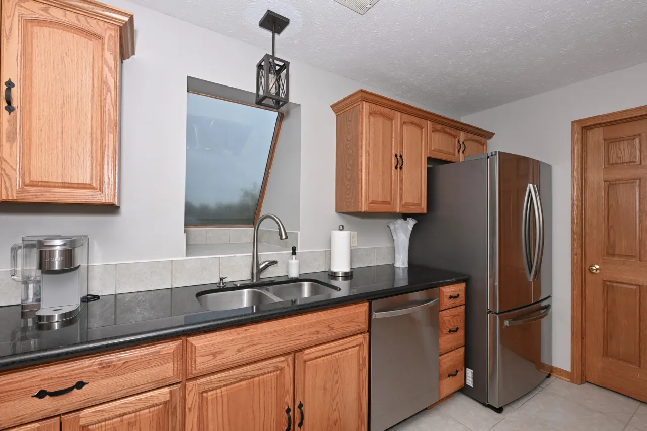 Wadsworth Condo 3 Bed 2.5 Bath 9