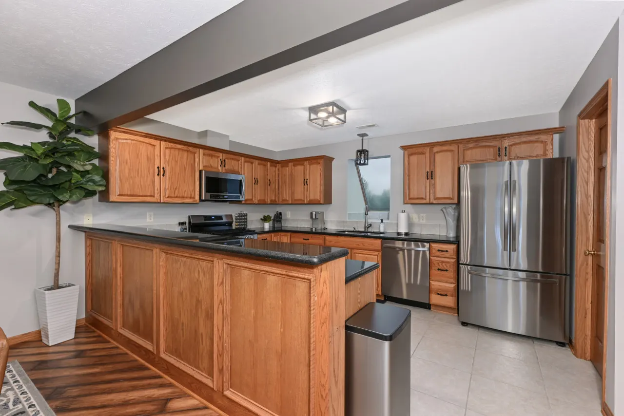 Wadsworth Condo 3 Bed 2.5 Bath 6