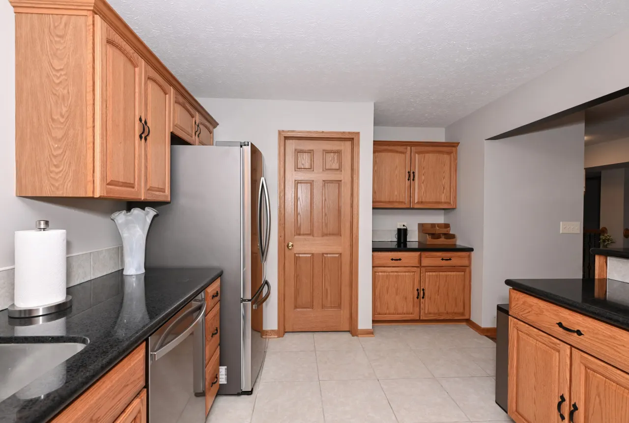 Wadsworth Condo 3 Bed 2.5 Bath 8