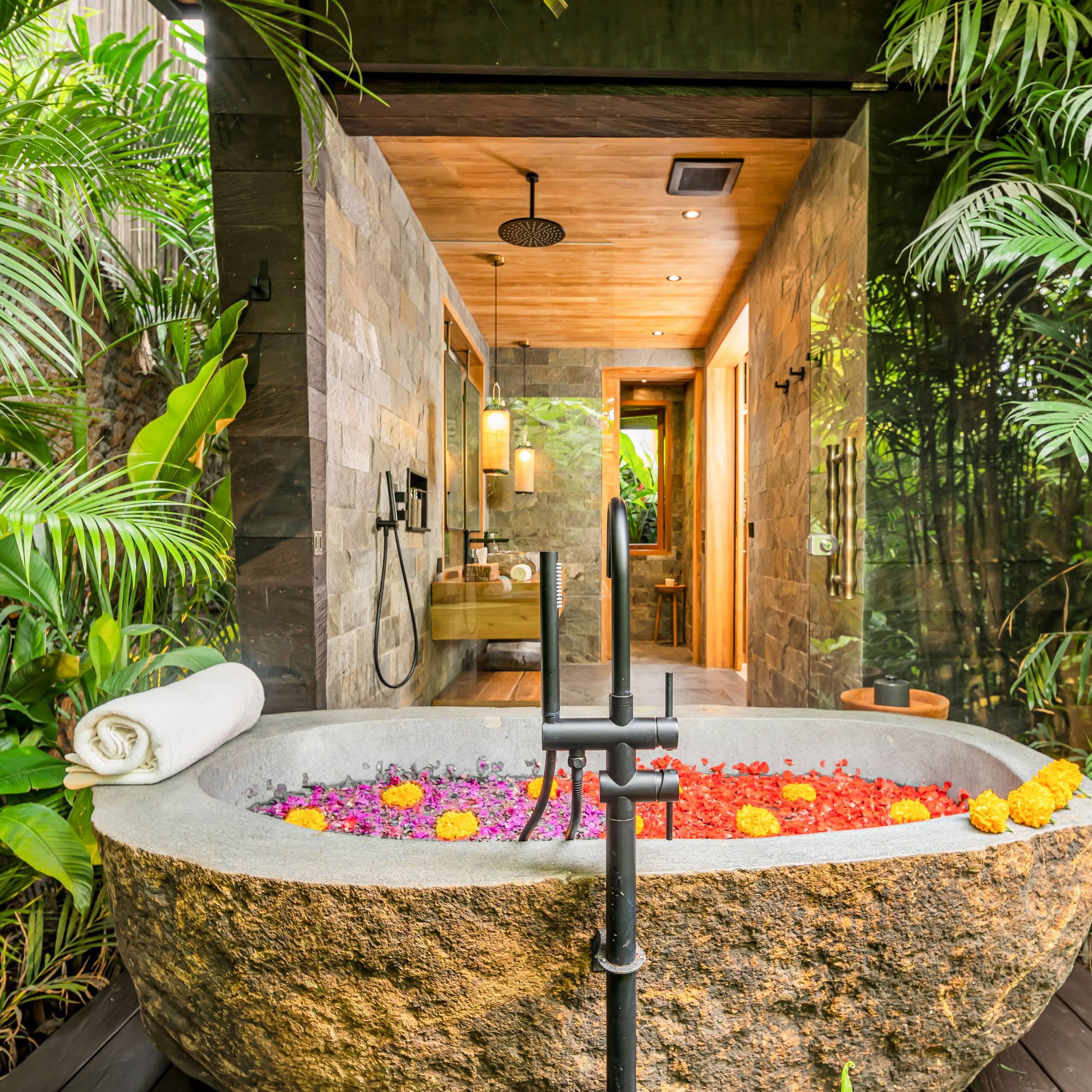 Desa Hay Canggu - Jabu with Plunge Pool — photo 3