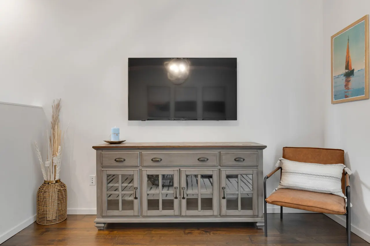 Cap Hill Retreat with Rooftop 11