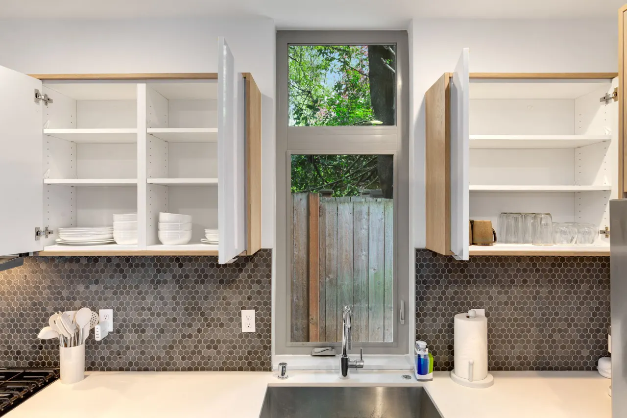 Cap Hill Retreat with Rooftop 14