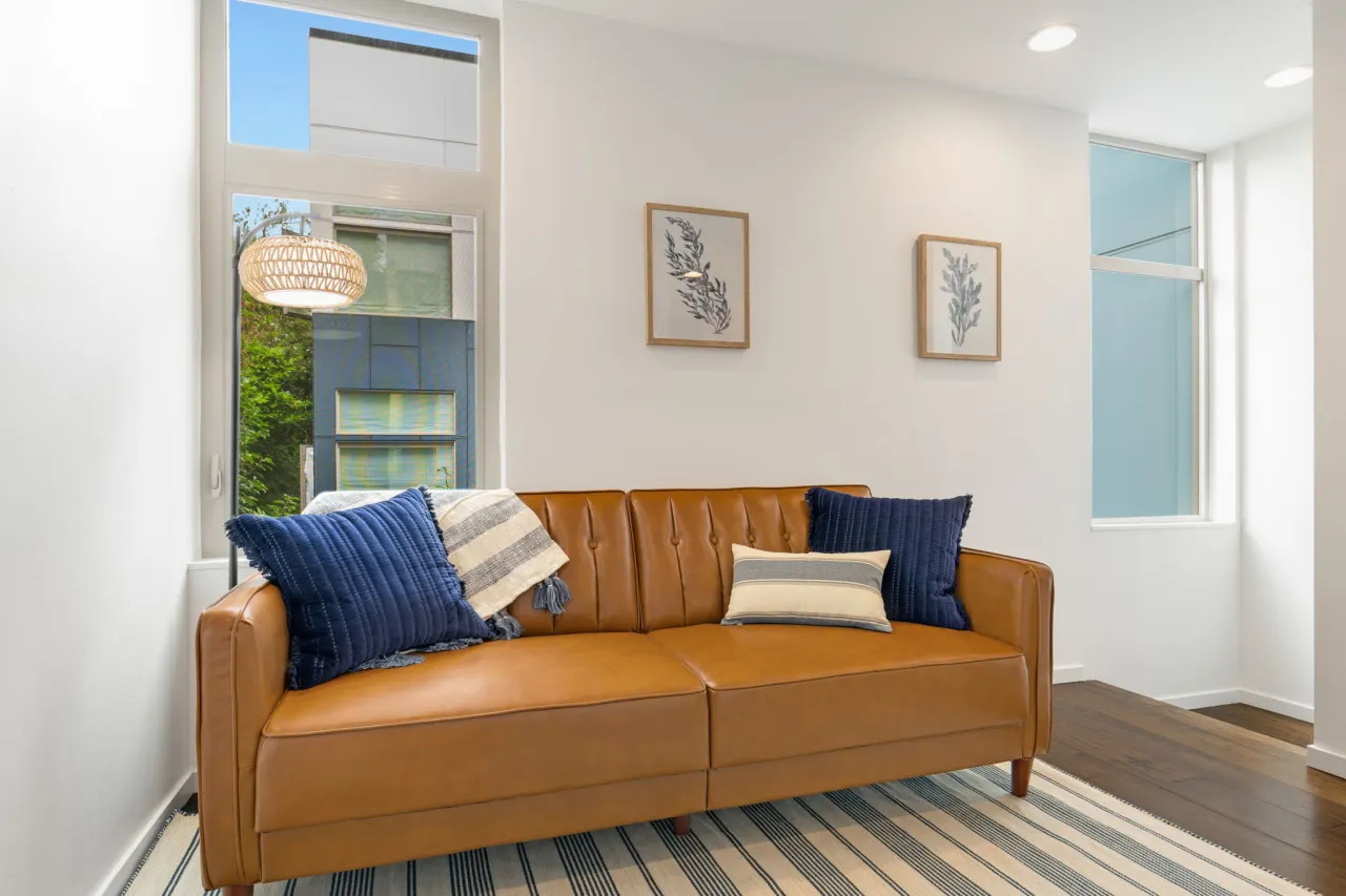 Cap Hill Retreat with Rooftop 6