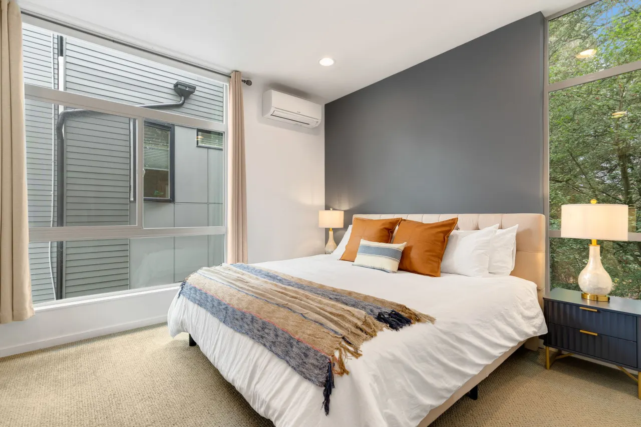 Cap Hill Retreat with Rooftop 7